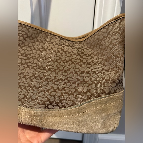 Y2K COACH Soho Hamptons Classic Convertible
Shoulder Crossbody Bag. - Picture 5 of 12